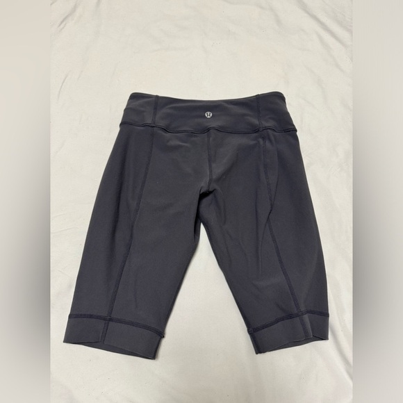 Lululemon Reverse Groove Short - Picture 5 of 6